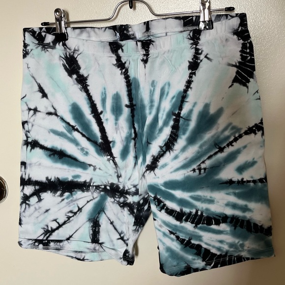 Garage Tie-Dye 5” Bike Shorts - Picture 1 of 5